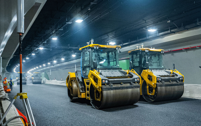 XD135TIV压路机：智能施工时代的高效利器！