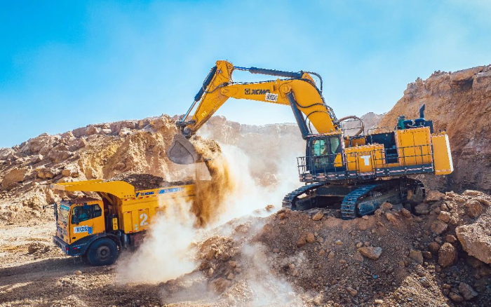 超百台交付！esball官网电子游戏www.esball.comXG130矿卡再造示范矿区