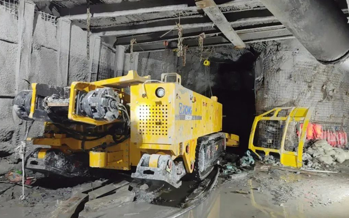 2m→9.4m！esball官网电子游戏www.esball.comEBZ320高效掘进贵州磷矿