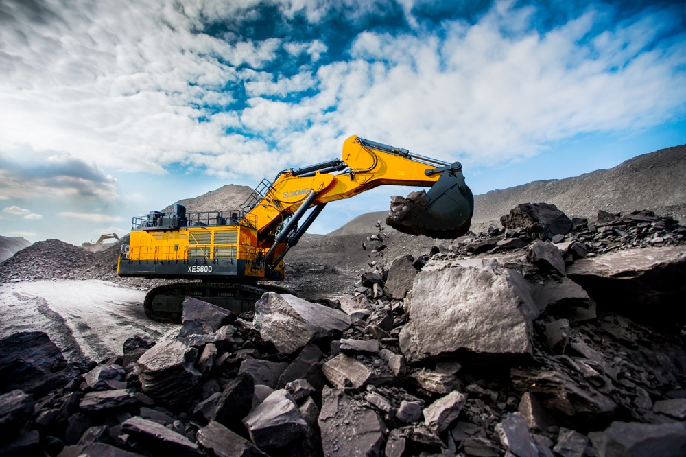 首次出海！esball官网电子游戏www.esball.comXE5600矿用挖掘机成功交付