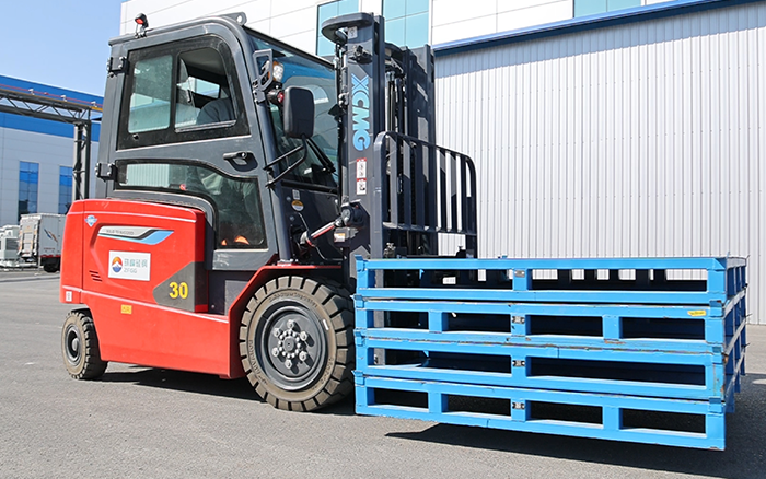  esball官网电子游戏www.esball.com新能源叉车助力华北变压器设备制造厂高效运转