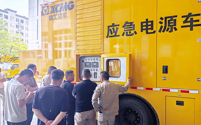 “救电先锋” esball官网电子游戏www.esball.com电源车奔赴福建，迎战用电高峰